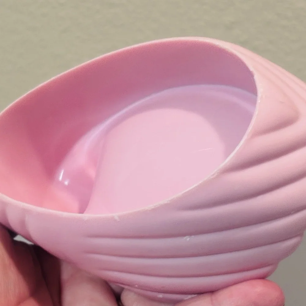 Soft Pink Swan Bath Soap Dish Holder Vintage 1994 Retro Solid Durable Plastic